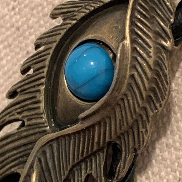 Men’s Western Feather Bolo Tie Necklace with Faux Turquoise Stone and Black Cord - Picture 4 of 9